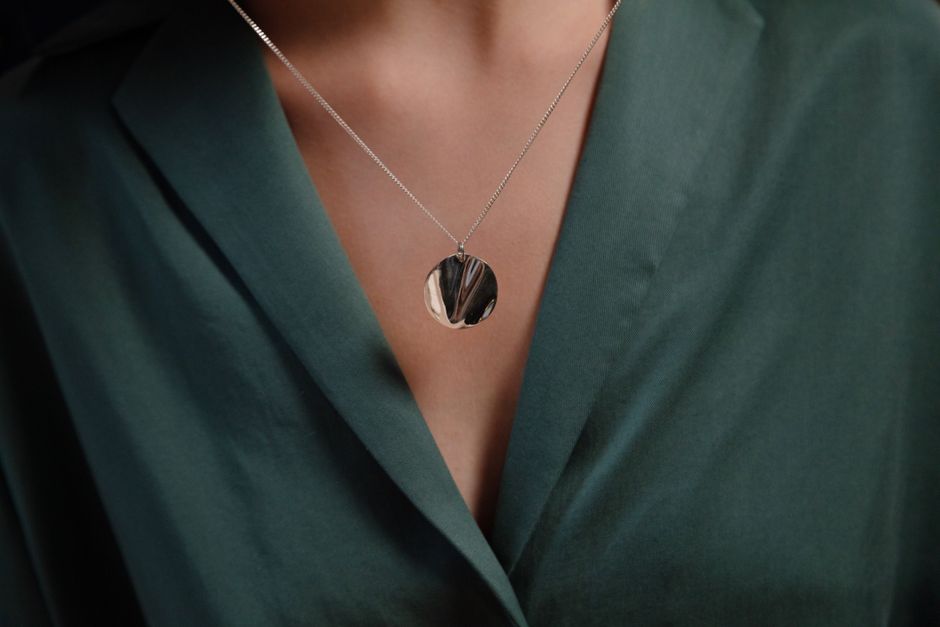 Les bijoux qu’on garde tout le temps : bonne idée ?